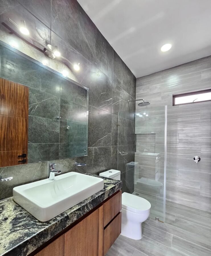 Casa en venta en Colima con alberca en Real Santa Bárbara