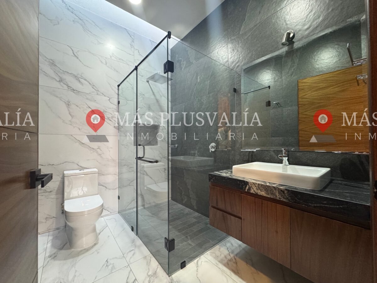 Casa en venta en Colima en coto privado Etherum