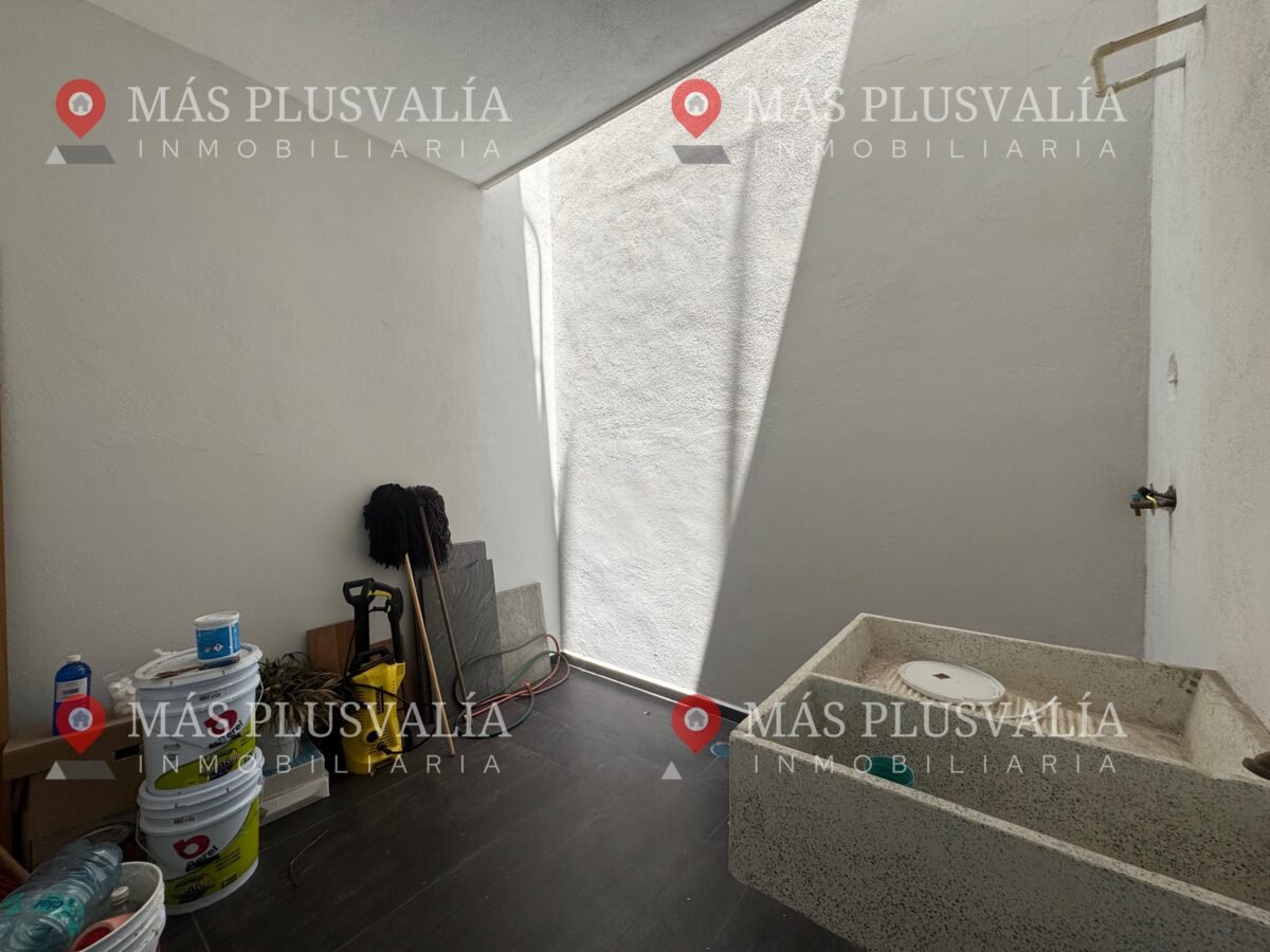 Casa en venta con alberca en Colima en Residencial Romanza