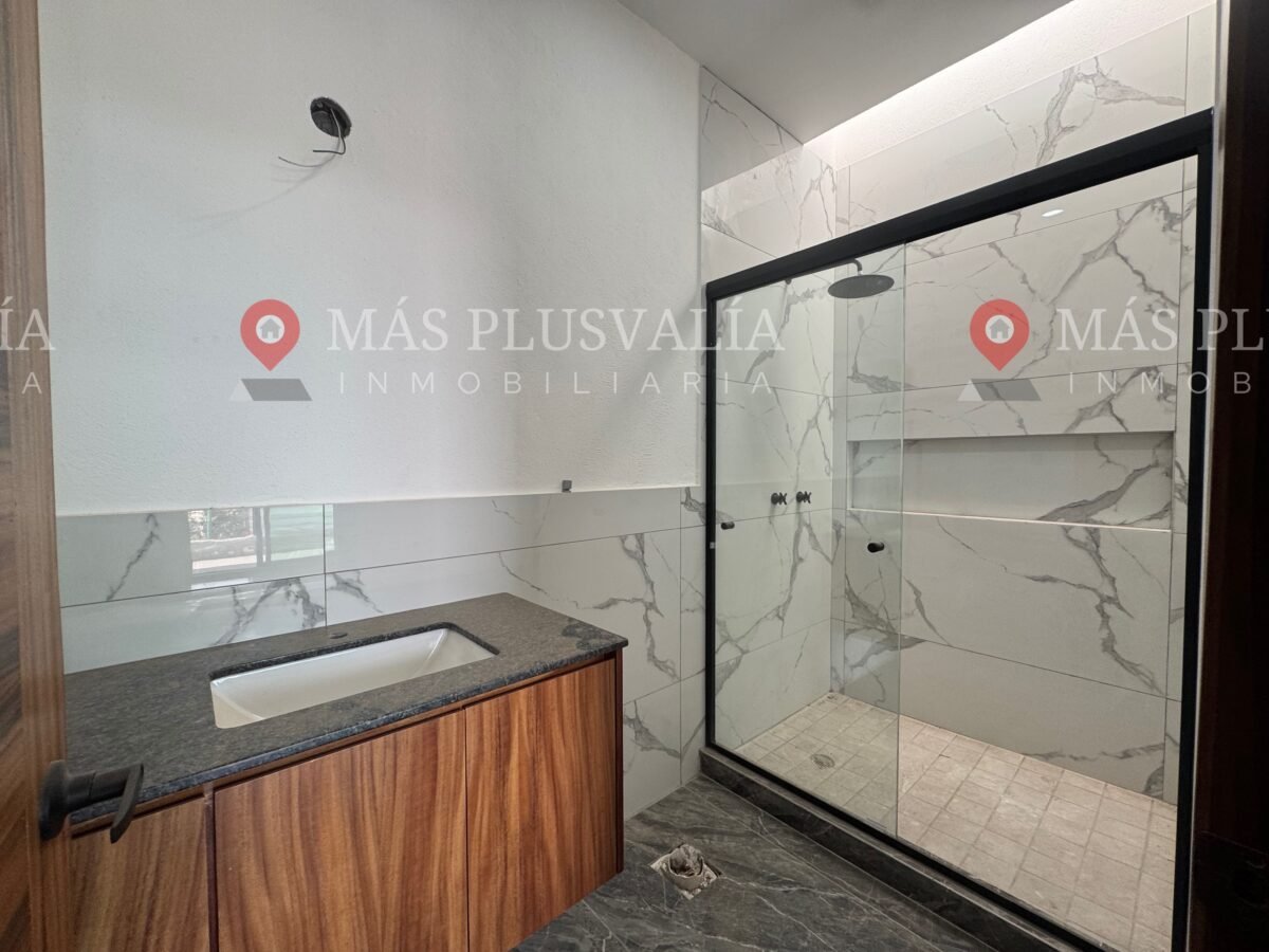 Casa en venta en Colima en coto privado Etherum