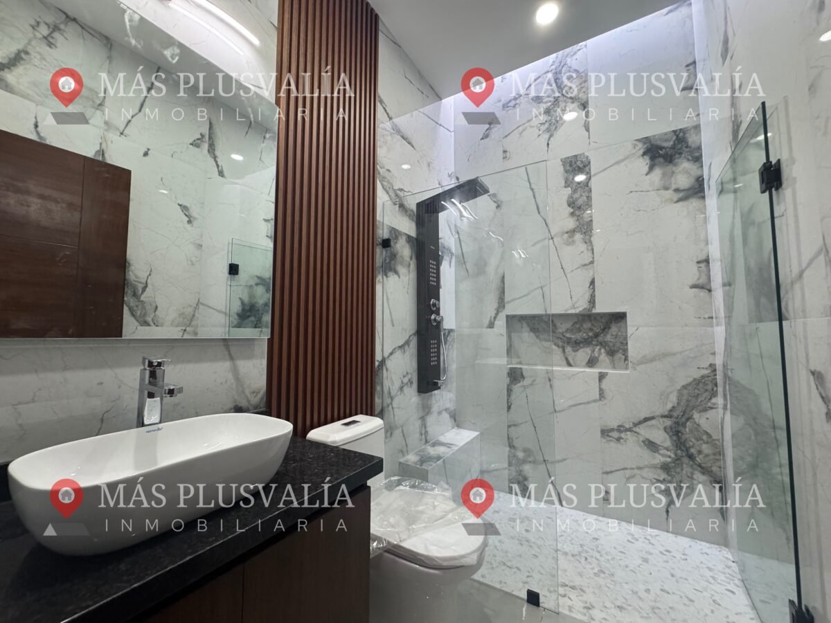 Casa en Venta en Colima en Coto Privado Stella