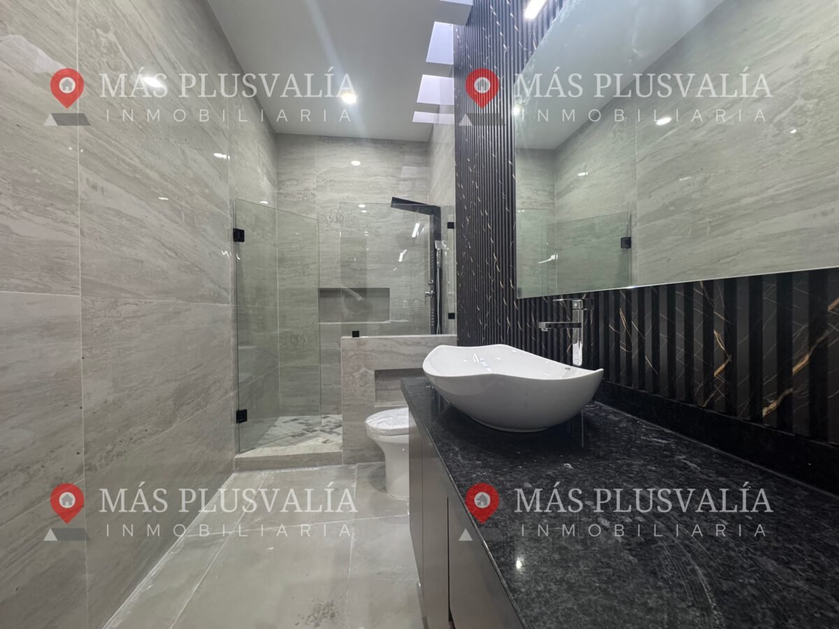Casa en Venta en Colima en Coto Privado Stella